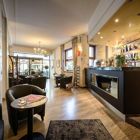 Hotel Corona Tirano Εξωτερικό φωτογραφία
