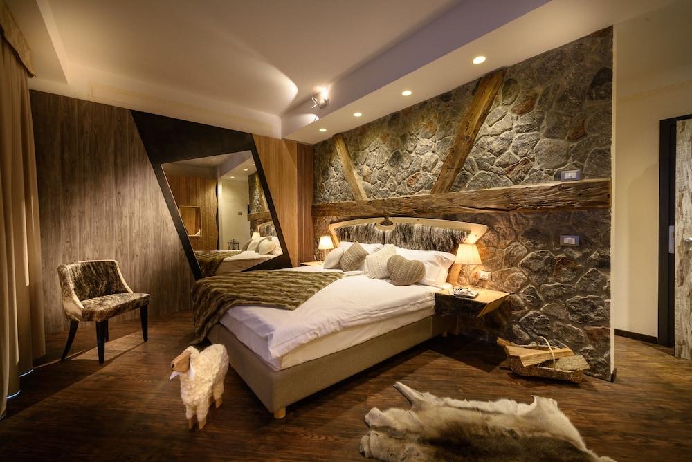 Hotel Corona Tirano Εξωτερικό φωτογραφία