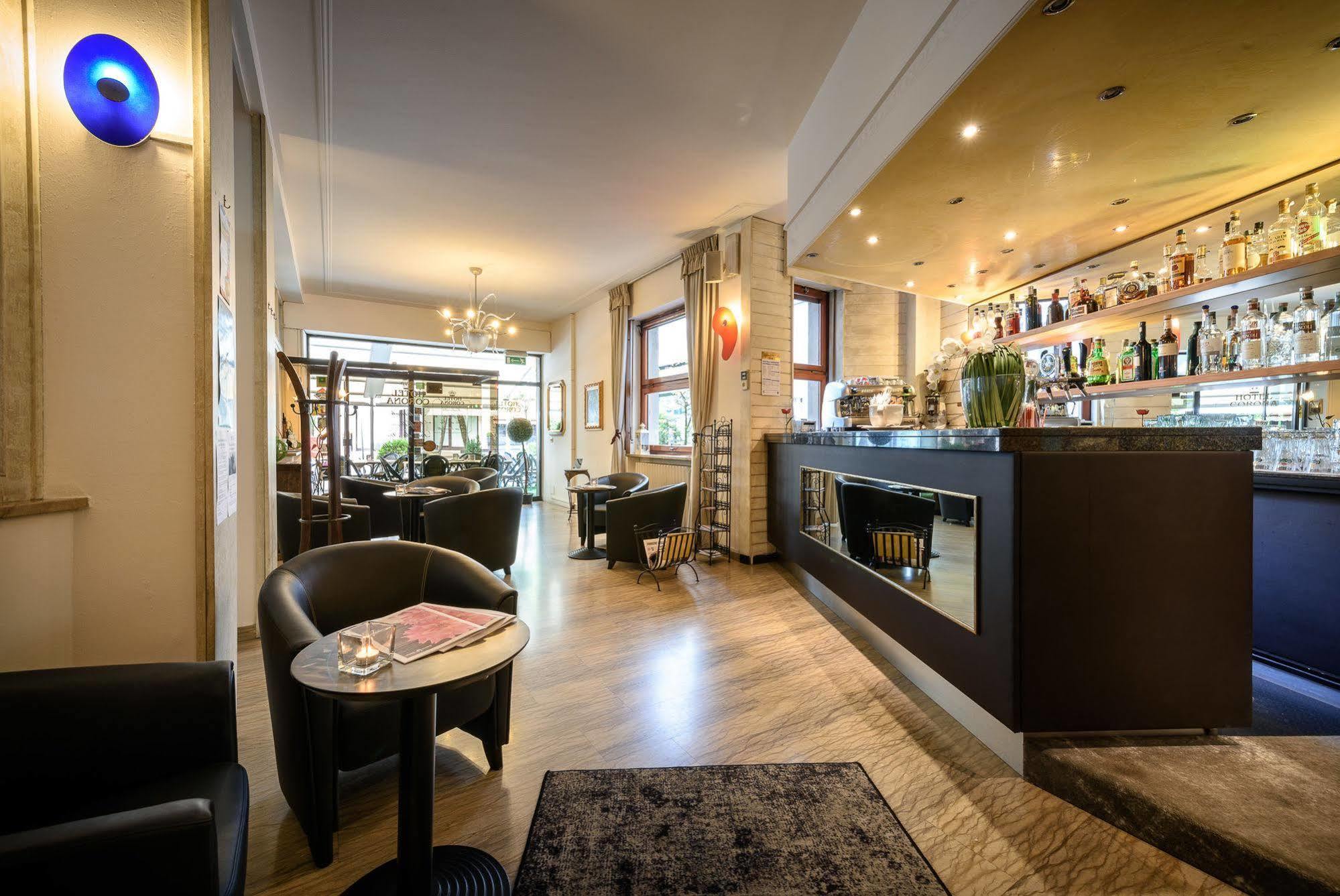 Hotel Corona Tirano Εξωτερικό φωτογραφία
