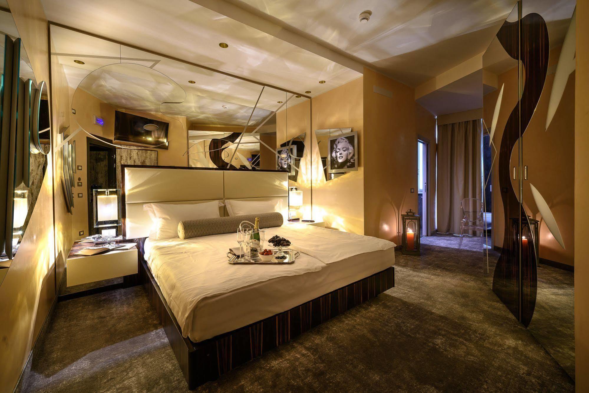 Hotel Corona Tirano Εξωτερικό φωτογραφία